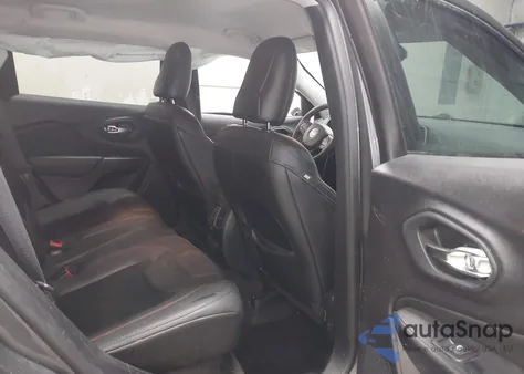 2021 Jeep Cherokee Trailhawk 4X4 z USA, uszkodzony, nr VIN 1C4PJMBX4MD239028